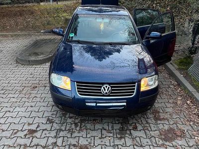 Gebraucht VW Passat 130 PS (95 kW) 2003 Blau Limousine