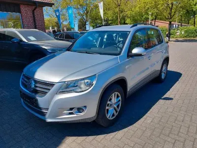 Second-hand VW Tiguan Trendline 140 CP (102 kW) 2010 Argintiu SUV