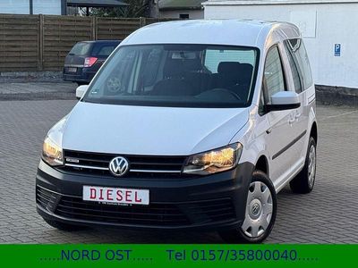 Weiß Gebraucht 2015 VW Caddy Van / Kleinbus | 8.400 € (Fairer Preis)