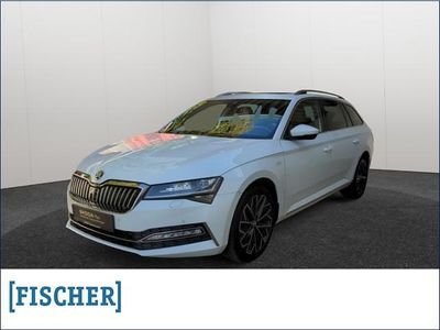 Gebraucht Skoda Superb LAURIN & KLEMENT 200 PS (147 kW) 2022 Weiss Kombi