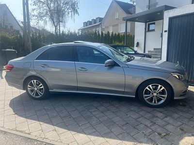 Gebraucht Mercedes E220 Elegance 170 PS (125 kW) 2014 Grau Limousine
