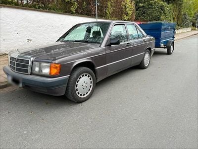 Usata Mercedes 190 109 CV (80 kW) 1991 Marrone Berlina