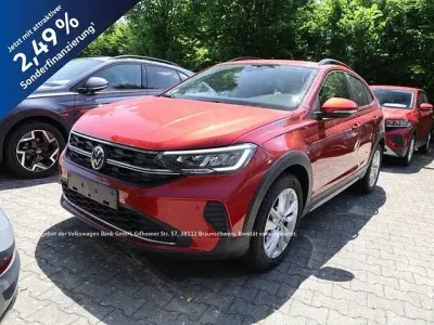 Gebraucht VW Taigo R 150 PS (110 kW) 2025 Kings red metallic SUV