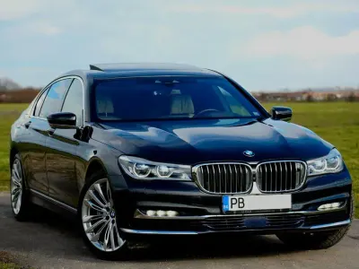 Gebraucht BMW 750L 449 PS (330 kW) 2016 Grau Limousine