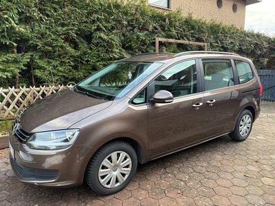Braun Gebraucht 2011 VW Sharan Trendline Van / Kleinbus | 7.999 € (Guter Preis)