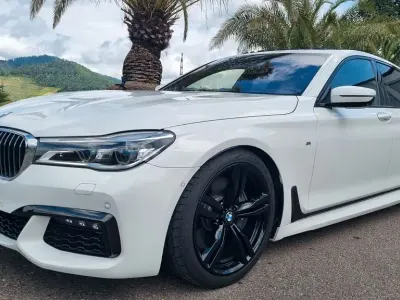 Gebraucht BMW 750 M Performance 449 PS (330 kW) 2017 Weiß Limousine