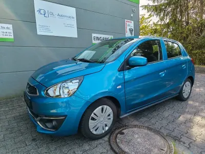 Begagnad Mitsubishi Space Star Active 71 HK (52 kW) 2021 Blå Halvkombi