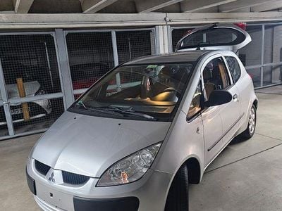 Gebraucht Mitsubishi Colt Invite 95 PS (69 kW) 2005 Silber Kleinwagen