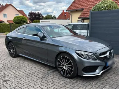 Gebraucht Mercedes C300 AMG line 245 PS (180 kW) 2018 Grau Coupé