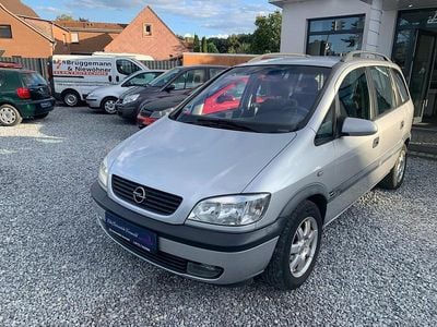 Gebraucht Opel Zafira 125 PS (91 kW) 2002 Silber Van / Kleinbus