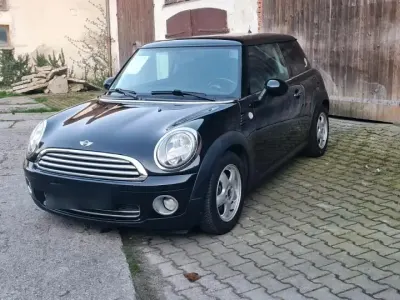 Usata Mini Cooper 95 CV (69 kW) 2009 Nero Utilitaria