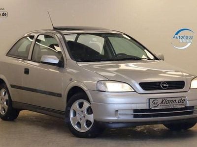 Gebraucht Opel Astra Edition 209 PS (153 kW) 2000 Silber Coupé