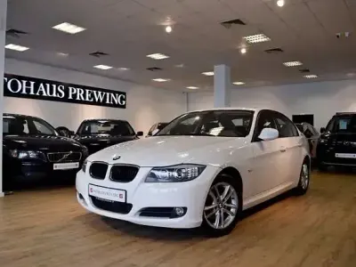 Gebraucht BMW 318 Comfort Edition 143 PS (105 kW) 2011 Weiß Limousine