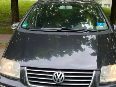 Gebraucht VW Sharan 115 PS (84 kW) 2004 Schwarz Van / Kleinbus