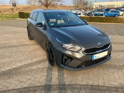 Gebraucht Kia Ceed Sportswagon GT-Line 140 PS (102 kW) 2019 Grau Kombi