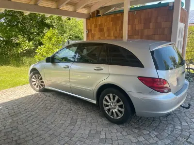 Gebraucht Mercedes R320 224 PS (164 kW) 2006 Silber Van / Kleinbus