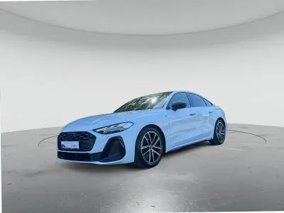 Gebraucht Audi A5 Ambiente 299 PS (219 kW) 2025 Gletscherweiß metallic Limousine
