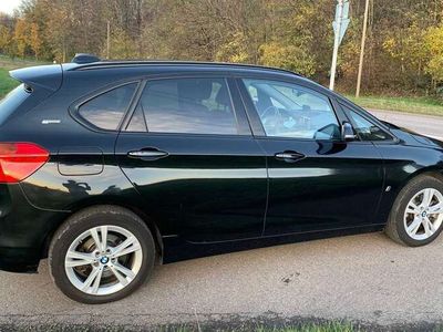 gebraucht BMW 225 xe + Leder + Kamera + sehr guter Zustand