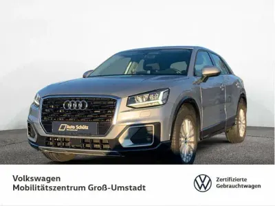 Gebraucht Audi Q2 Design 150 PS (110 kW) 2020 Silber SUV