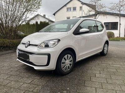 Second-hand VW up! 60 CP (44 kW) 2018 Alb Hatchback