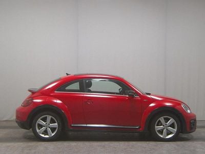 Usata VW Beetle R-line 150 CV (110 kW) 2016 Rosso Utilitaria