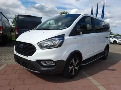 Gebraucht Ford Tourneo 170 PS (125 kW) 2023 Weiß Van / Kleinbus