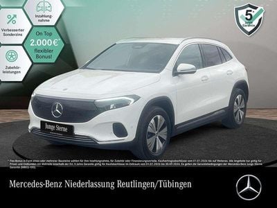 Weiß Gebraucht 2024 Mercedes EQA250 Advanced Plus SUV | 34.990 € (Fairer Preis)