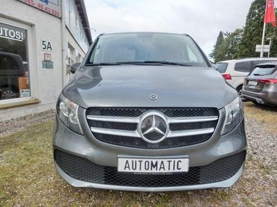 Mercedes V220