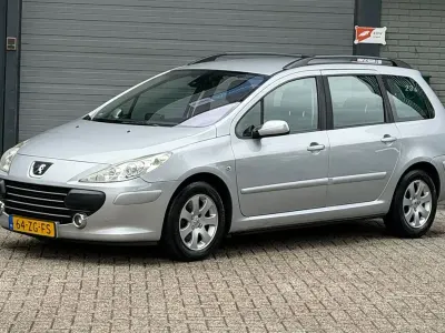 Gebraucht Peugeot 307 Premium 109 PS (80 kW) 2008 Grau Kombi