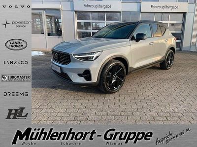 Neu Volvo XC40 Plus 163 PS (119 kW) 2026 Grau SUV