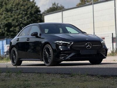 Nouă Mercedes A200 AMG 163 CP (119 kW) 2026 Negru SUV