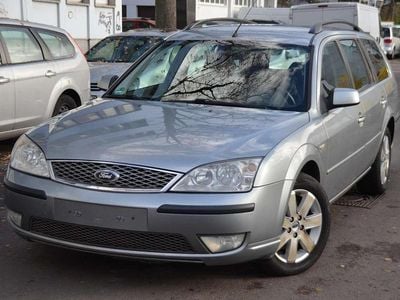 Gebraucht Ford Mondeo Futura 125 PS (91 kW) 2006 Cosmicsilber metallic Kombi