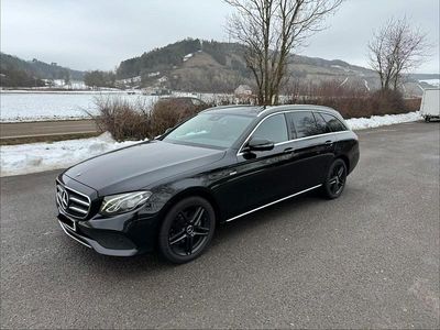 Gebraucht Mercedes E220 194 PS (142 kW) 2016 Schwarz Kombi