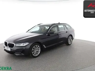 Usata BMW 530 Sport Line 286 CV (210 kW) 2023 Grigio Station wagon