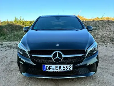 Gebraucht Mercedes A180 109 PS (80 kW) 2017 Schwarz Kleinwagen