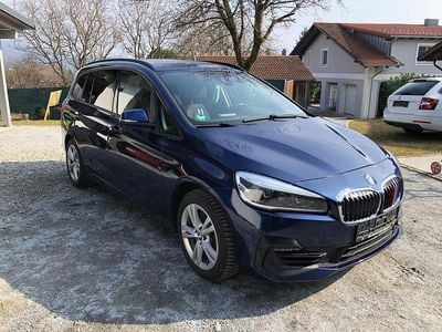 Gebraucht BMW 220 Gran Tourer Sport Line 190 PS (139 kW) 2019 Blau Van / Kleinbus