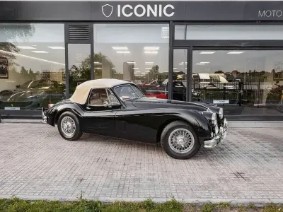 Begagnad Jaguar XK 258 HK (189 kW) 1955 Blå Cab