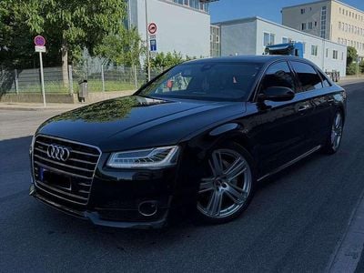 Schwarz Gebraucht 2017 Audi A8L Comfort Limousine | 33.000 € (Teuer)