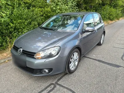 Gebraucht VW Golf VI 122 PS (89 kW) 2010 Grau Limousine