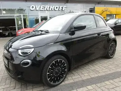 Gebraucht Fiat 500e Icon 86 kW (118 PS) 2022 Schwarz Kleinwagen