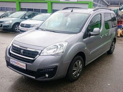 Grau Gebraucht 2017 Peugeot Partner Tepee Allure Van / Kleinbus | 6.500 € (Guter Preis)