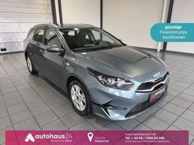 Gebraucht Kia Ceed Vision 160 PS (117 kW) 2022 Grau Kleinwagen