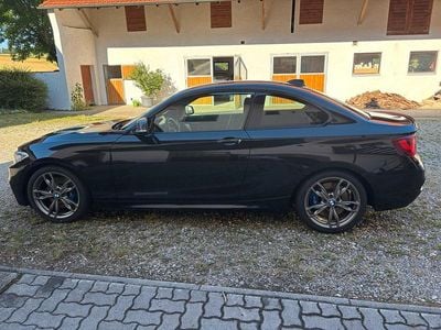 BMW M235