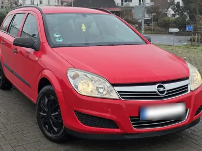 Gebraucht Opel Astra 90 PS (66 kW) 2009 Rot Kombi
