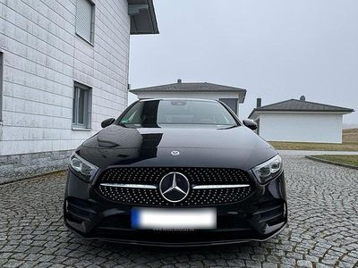 Gebraucht Mercedes A200 AMG line 163 PS (119 kW) 2018 Schwarz Kombi