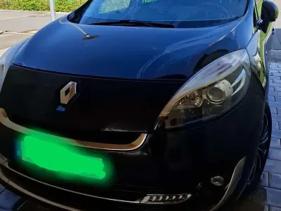 Gebraucht Renault Mégane GrandTour 116 PS (85 kW) 2013 Schwarz Kombi