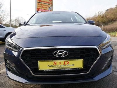 Second-hand Hyundai i30 116 CP (85 kW) 2020 Albastru Break