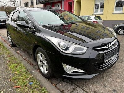 Schwarz Gebraucht 2011 Hyundai i40 Style Kombi | 3.990 € (Superpreis)