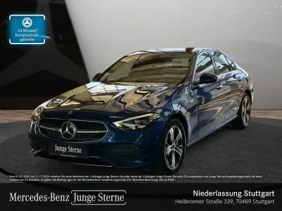 Gebraucht Mercedes C300e Avantgarde 204 PS (150 kW) 2025 Blau Limousine