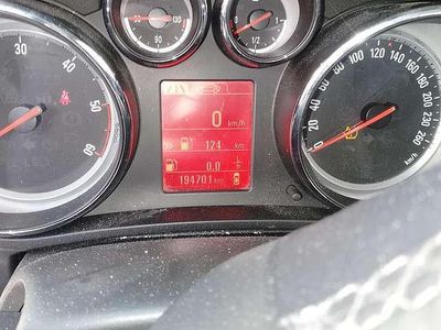 Gebraucht 2015 Opel Zafira Tourer drive Van / Kleinbus | 8.700 € (Etwas zu teuer)